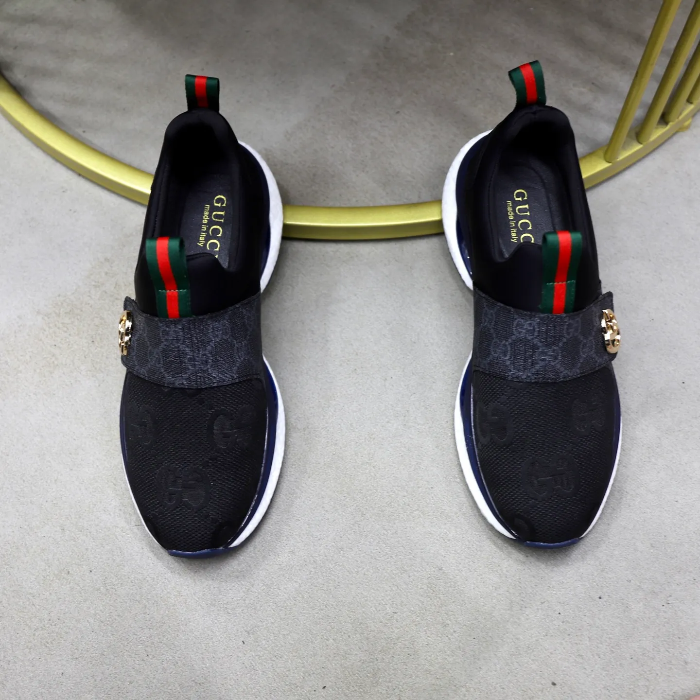 Ex-factory price: 442💰🙅‍♂️🙅‍♂️🙅‍♂️ Brand: GUCCI Standard code: 38-44 (45 customized) Grade: Same as the official website Material: Original leather splicing, comfortable and breathable lining, original wear-resistant outsole Style category: Men's fashionable casual shoes, running shoes, noble luxury brand elements, top luxury Color: actual picture color